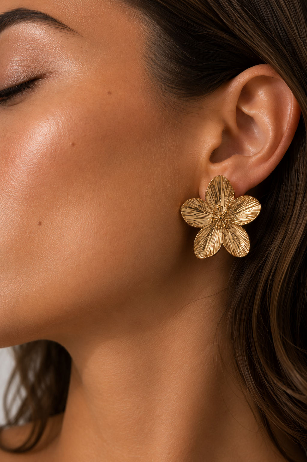 Bloom Gold Studs textured petal detail close up